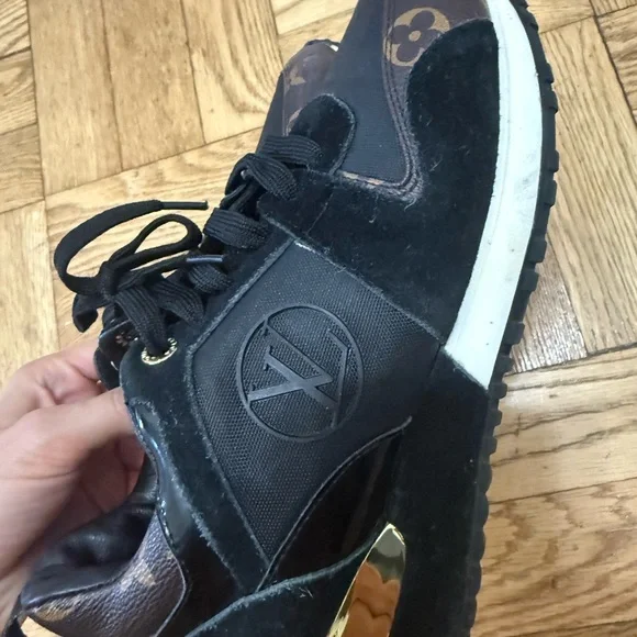 Louis Vuitton Black and Brown Monogram Sneakers - Picture 3 of 3